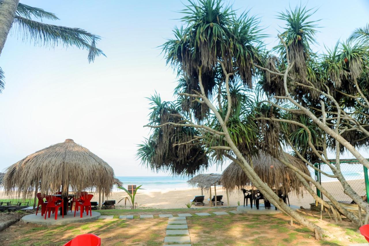 Sea Trails Bentota Hotel Exterior foto