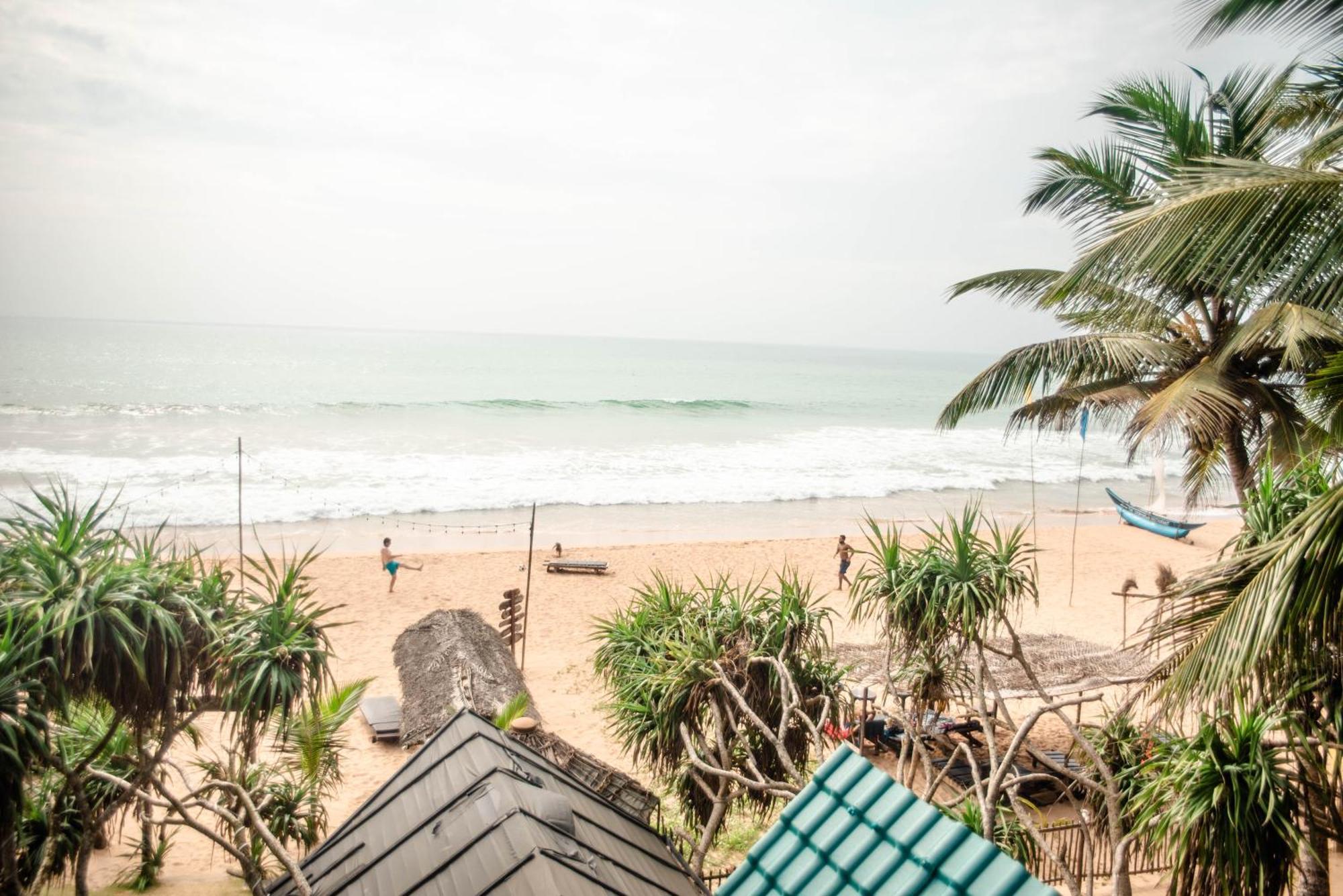 Sea Trails Bentota Hotel Exterior foto