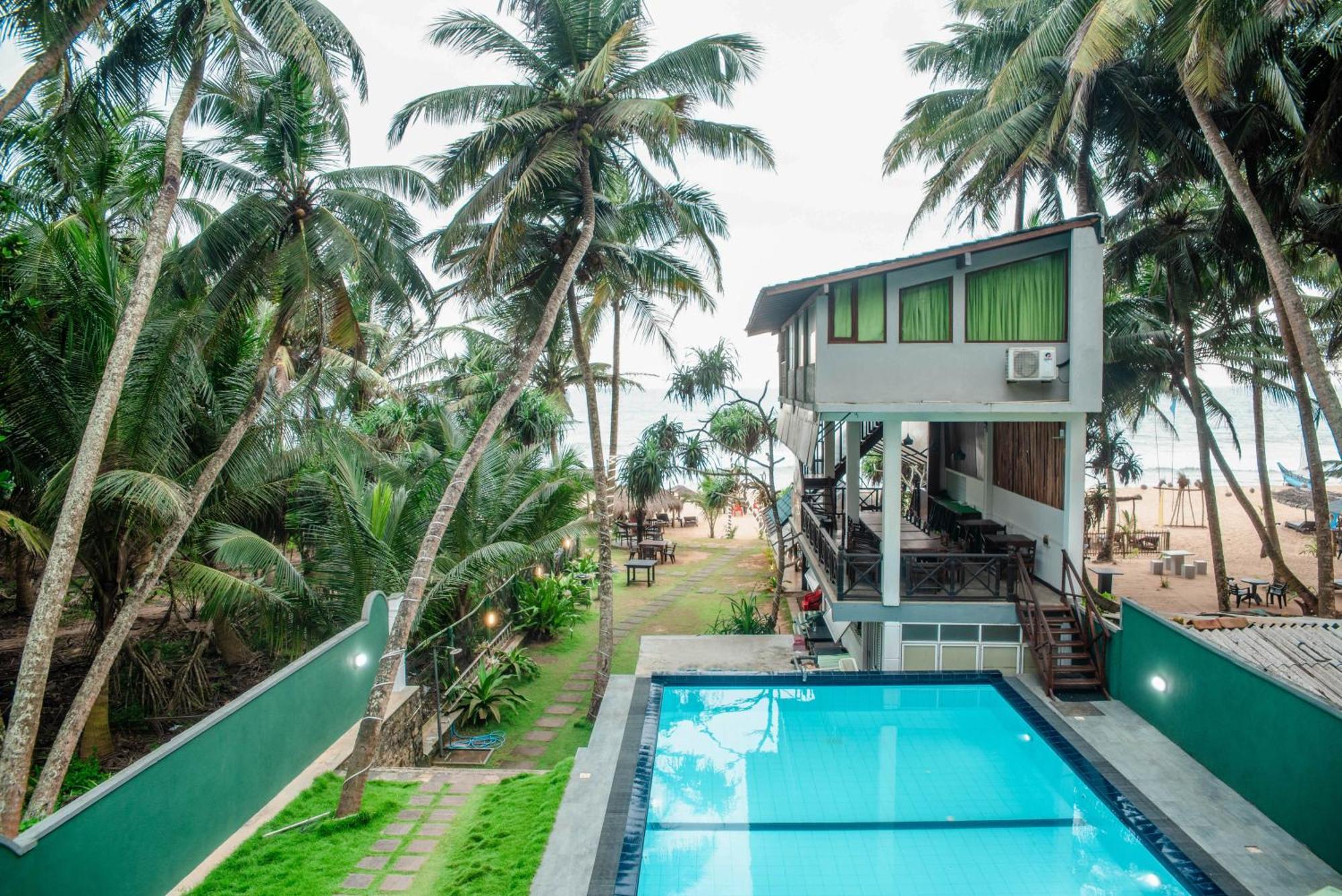 Sea Trails Bentota Hotel Exterior foto