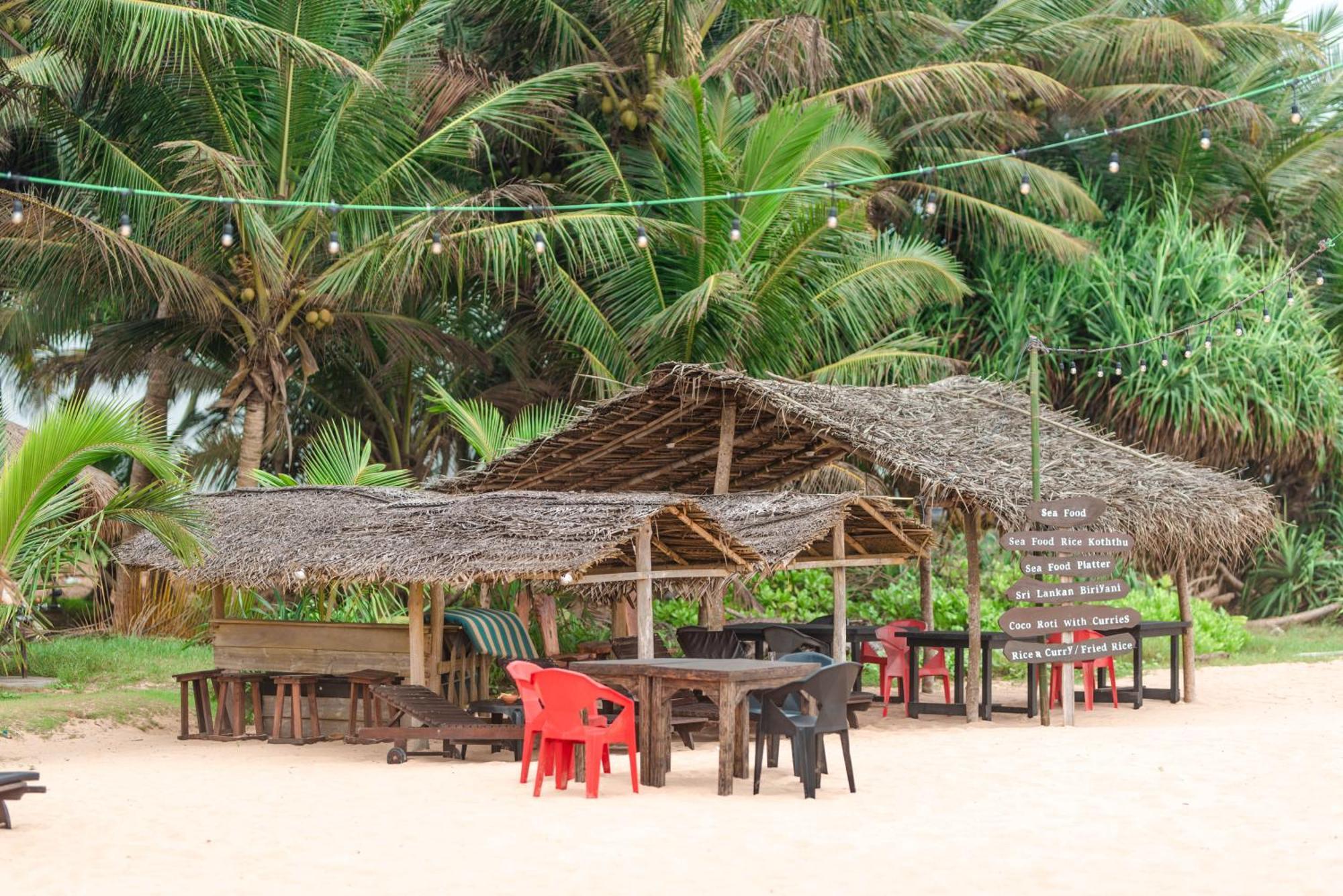 Sea Trails Bentota Hotel Exterior foto